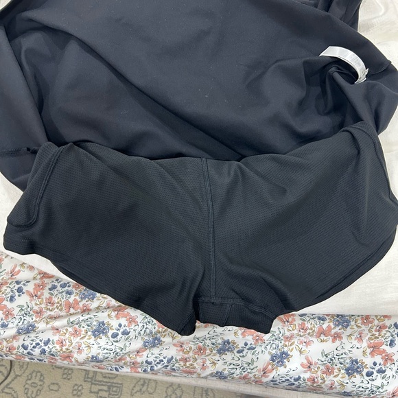 Black Halter Athletic Dress - Picture 3 of 4